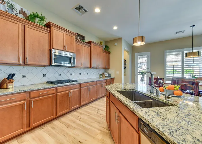 Ferienhaus W/ Hot Tub & Outdoor Space In Queen Creek!