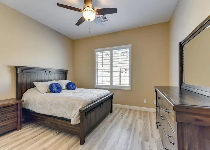 W/ Hot Tub & Outdoor Space In Queen Creek! Ferienhaus