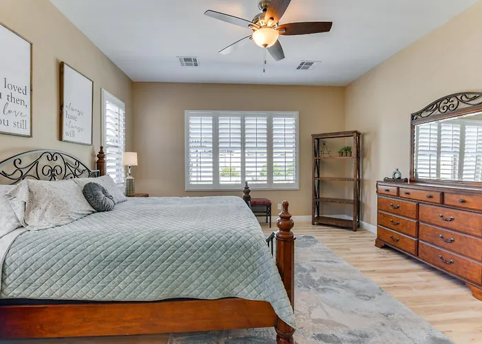 W/ Hot Tub & Outdoor Space In Queen Creek! * Queen Creek