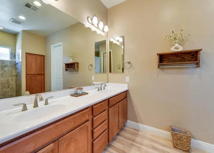 Ferienhaus W/ Hot Tub & Outdoor Space In Queen Creek!